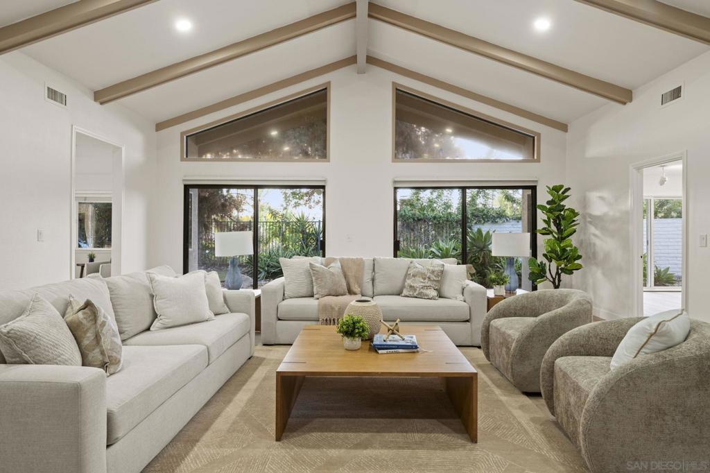 7001 Almaden Ln - photo 2