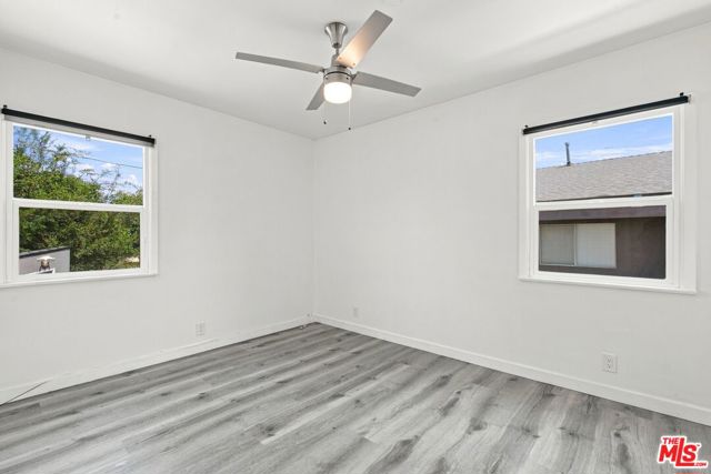 11485 Cumpston Street photo 18