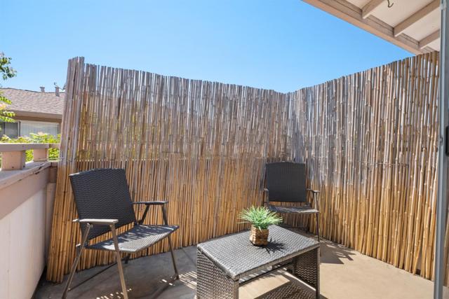 25163 Copa Del Oro Drive, Hayward CA: https://media.crmls.org/mediaz/f04e8b60-bbf7-4cff-9069-98875301fe4f.jpg