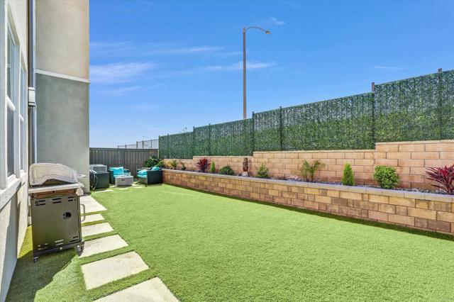 Detail Gallery Image 25 of 32 For 2332 Trevi Cir, Chula Vista,  CA 91913 - 4 Beds | 3 Baths