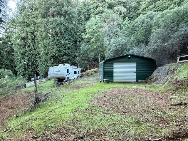 7175 Redwood Retreat Road, Gilroy CA: https://media.crmls.org/mediaz/f04ee06e-a7da-4638-9dde-f40474ccd5a0.jpg