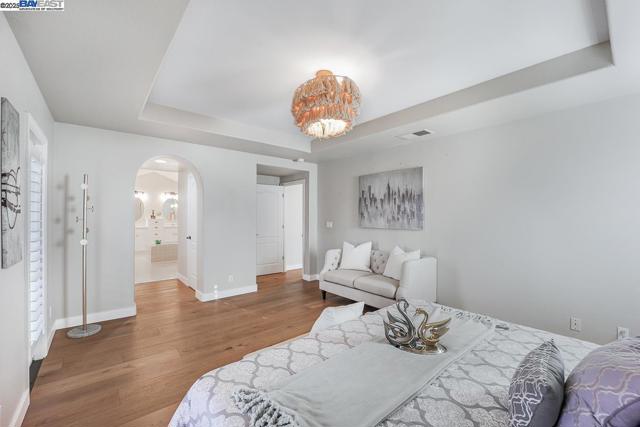 2744 Redbridge Rd, Tracy CA: https://media.crmls.org/mediaz/f0532f30-6926-454c-9244-c5b81a5c9fc8.jpg