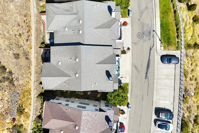 58 Pointe View Place, South San Francisco CA: https://media.crmls.org/mediaz/f05331af-5fc7-4e15-b6fd-9db60251d91b.jpg