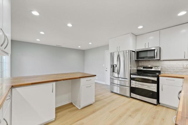 861 Mulcaster Court, San Jose CA: https://media.crmls.org/mediaz/f0542522-6246-4c71-bb04-d728aebbf1fd.jpg