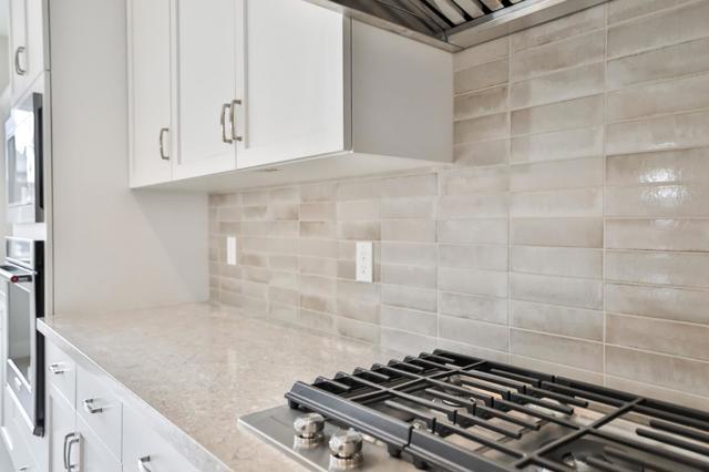 591 Santa Lucia Way, Marina CA: https://media.crmls.org/mediaz/f0551040-5d4d-4346-981a-7a804103d212.jpg