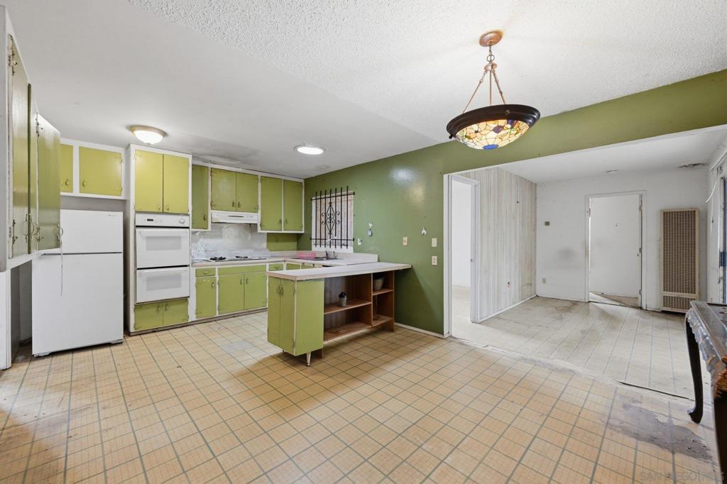 1271 Jefferson Ave - photo 7