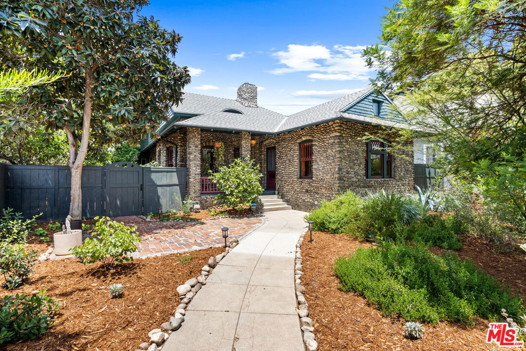 4939 Sycamore Terrace