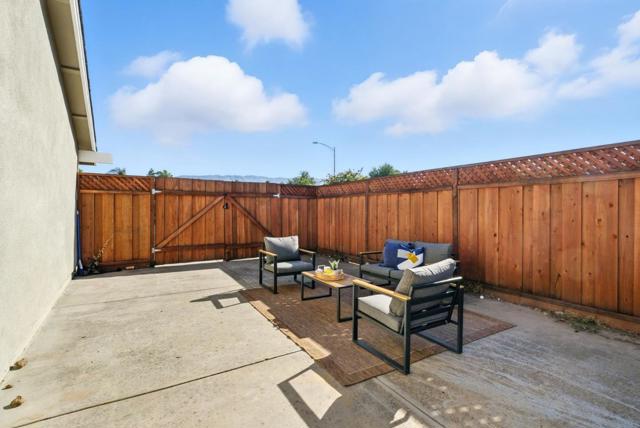 1297 Chesbro Way, Gilroy CA: https://media.crmls.org/mediaz/f058e33c-72b5-4b96-8a9b-49bd684b8ce0.jpg