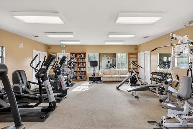 1190 Maria Privada, Mountain View CA: https://media.crmls.org/mediaz/f059e658-e6a2-48ec-827b-73b444049f06.jpg