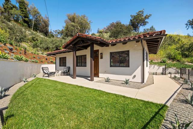5758 60 Las Palomas, Rancho Santa Fe CA: https://media.crmls.org/mediaz/f059fa7f-ede1-4bad-92e1-870b812cf25a.jpg