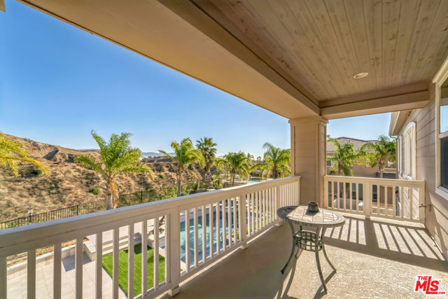 12530 Longacre Avenue, Granada Hills CA: https://media.crmls.org/mediaz/f05a344c-4a4e-402b-addc-b7b3244985a9.jpg