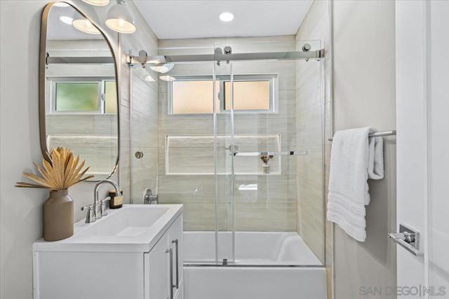 Image 19 of 42 For 803 Vanitie Ct