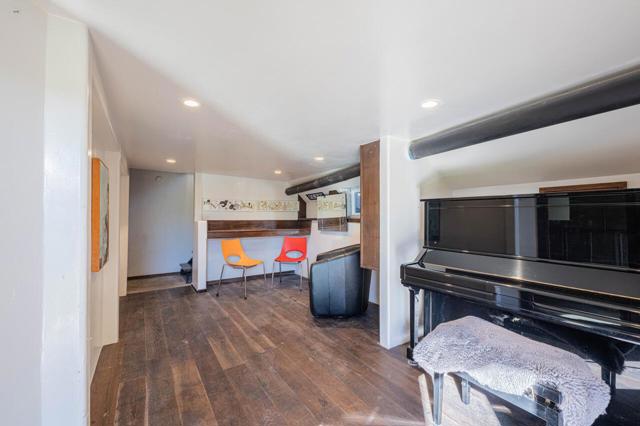 25685 Morse Drive, Carmel CA: https://media.crmls.org/mediaz/f05ad244-c1b4-46e2-94ff-59033f536ba0.jpg