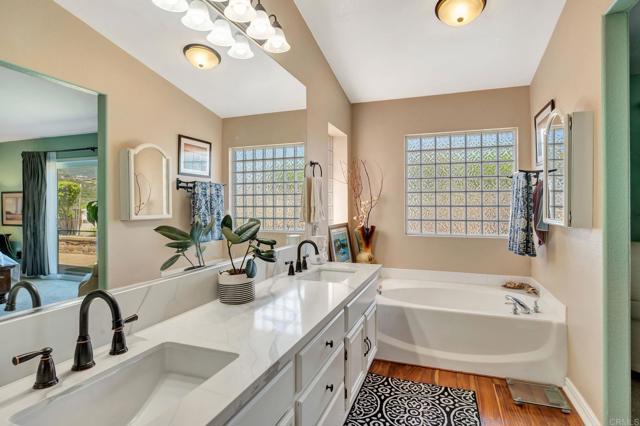 Detail Gallery Image 15 of 28 For 2426 Columbine Dr, Alpine,  CA 91901 - 4 Beds | 2 Baths