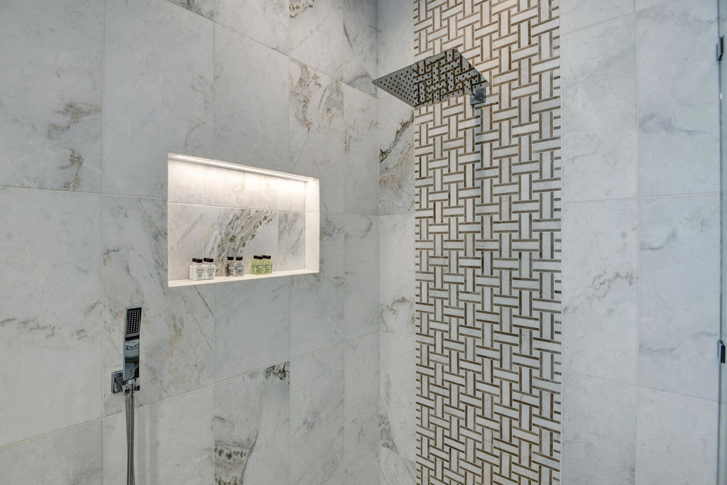 https://media.crmls.org/mediaz/f05ae939-e5a0-49fc-8768-06c3059a2f02.jpg?preset=X-Large