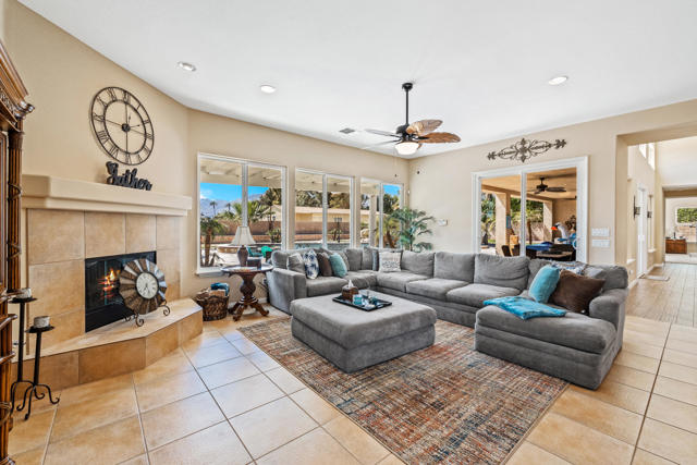Image 29 of 71 For 80445 Paria Way