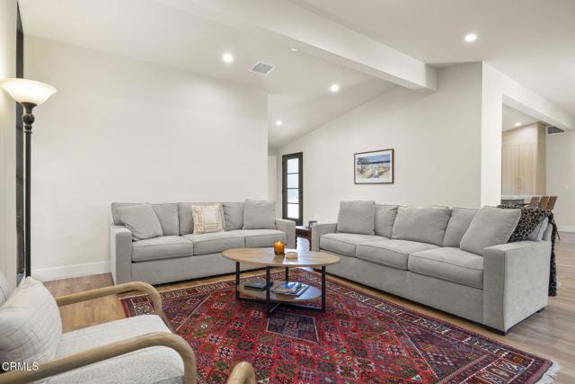 1820 Ramona Drive, Camarillo CA: https://media.crmls.org/mediaz/f05bcd4d-d8e5-451c-9a49-b1f3bd3fb3c2.jpg