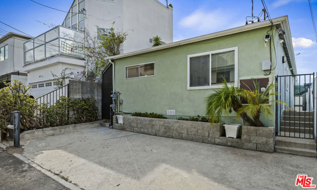 122 Thornton Place photo 41