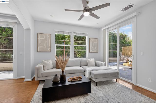 5880 Hillbrook Pl, Dublin CA: https://media.crmls.org/mediaz/f05c0880-a220-415d-a65b-52a5989803ca.jpg