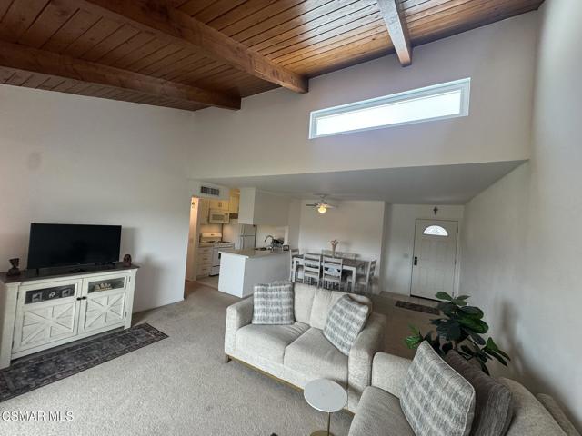 10331 Lindley Avenue, Porter Ranch CA: https://media.crmls.org/mediaz/f05f5442-a194-40a1-aaf9-743eff3e7274.jpg