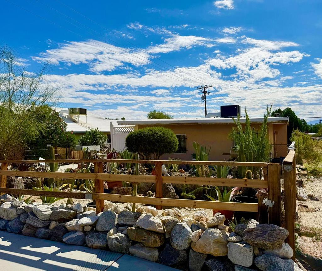 MLS #219137526DA image #1