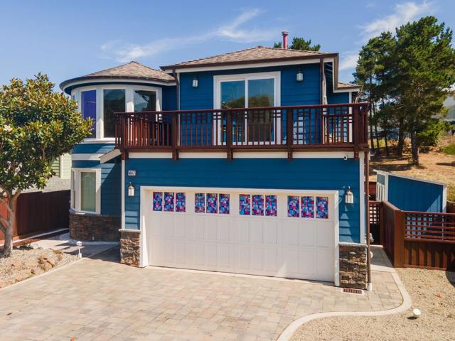 447 3rd Street, Montara CA: https://media.crmls.org/mediaz/f060f9e8-ea36-4a67-b80b-814d40ef2d80.jpg