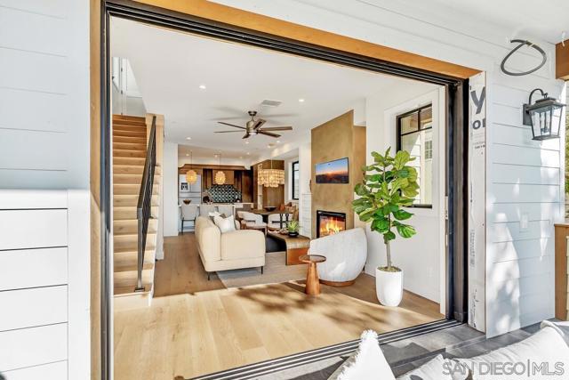 847 G Avenue, Coronado CA: https://media.crmls.org/mediaz/f061e119-6828-4f30-97f8-44eb68a16975.jpg