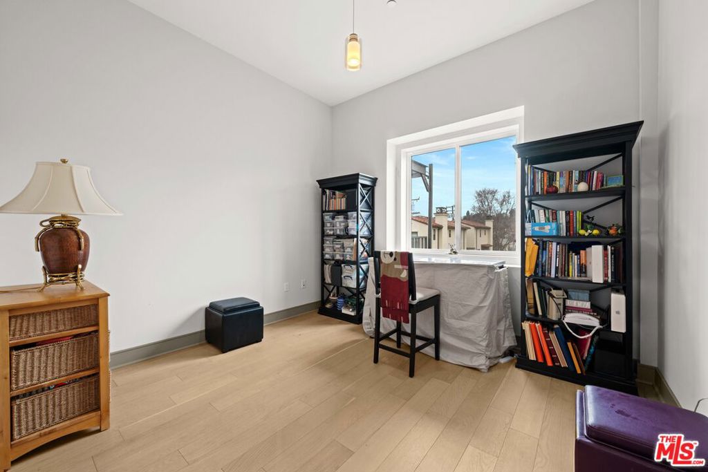 MLS #25497973 image #33