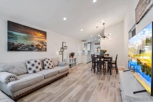 2019 Bridgeport, Chula Vista CA: https://media.crmls.org/mediaz/f0621993-350f-4178-b71b-37430e16087f.jpg