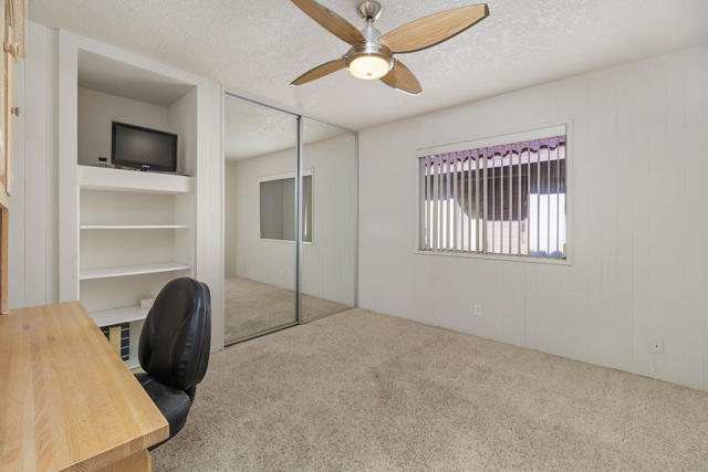 322 Villena Way, Palm Desert CA: https://media.crmls.org/mediaz/f06365bb-c9fd-4c10-8077-dec47fffd79e.jpg