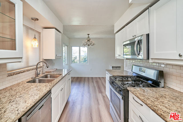 12129 Beverly Boulevard, Whittier CA: https://media.crmls.org/mediaz/f06371e1-e438-4d83-9522-a492cabc72ea.jpg