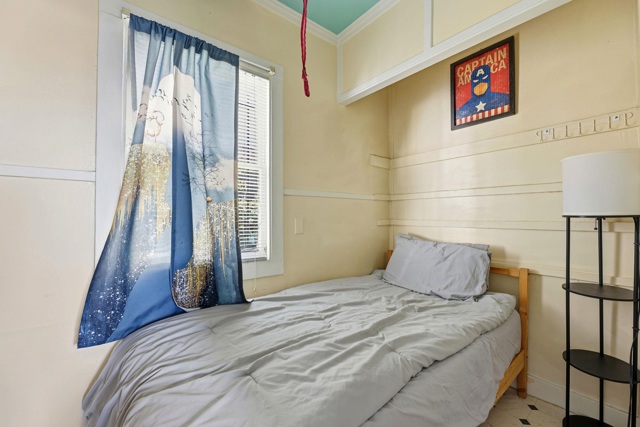 Image 23 of 31 For 1813 Sacramento St