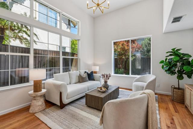 5929 Linwood Cmn, Livermore CA: https://media.crmls.org/mediaz/f0644ad1-3b81-4ccf-b063-1edf50389566.jpg
