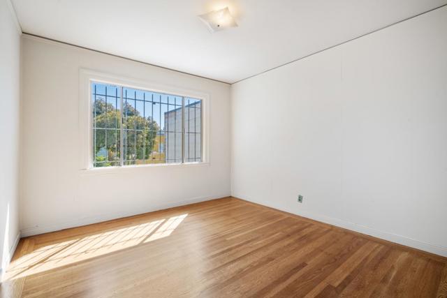 1615 La Salle Avenue, San Francisco CA: https://media.crmls.org/mediaz/f064667a-dd92-4f92-b5a0-96b2daa0aff2.jpg