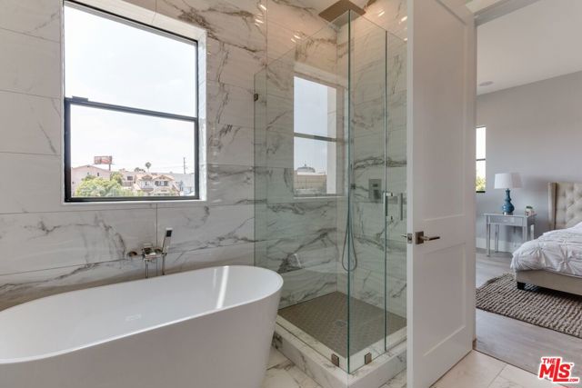 4830 1/2 W pickford Street, Los Angeles CA: https://media.crmls.org/mediaz/f064dff3-eba1-439e-a168-9509d18b1602.jpg