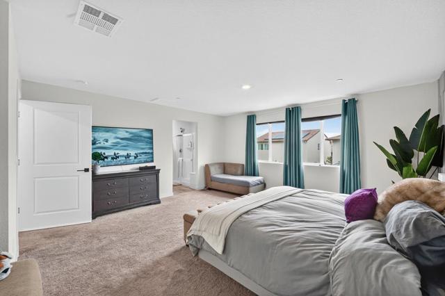 6707 Oakum Way, Stockton CA: https://media.crmls.org/mediaz/f065b457-f5ac-4db2-9233-d4cbbb14c38d.jpg