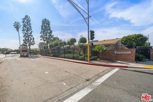 3500 W Manchester Boulevard, Inglewood CA: https://media.crmls.org/mediaz/f0665246-edf7-459a-a2a5-1ebe615be60e.jpg