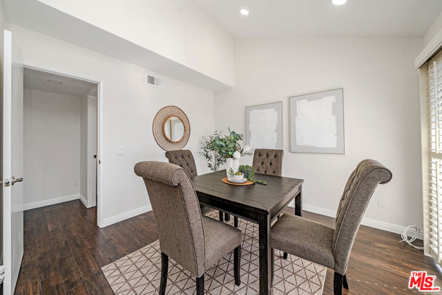 2366 Applewood Circle, Fullerton CA: https://media.crmls.org/mediaz/f0669412-d846-4d8f-9065-7f17858e423c.jpg