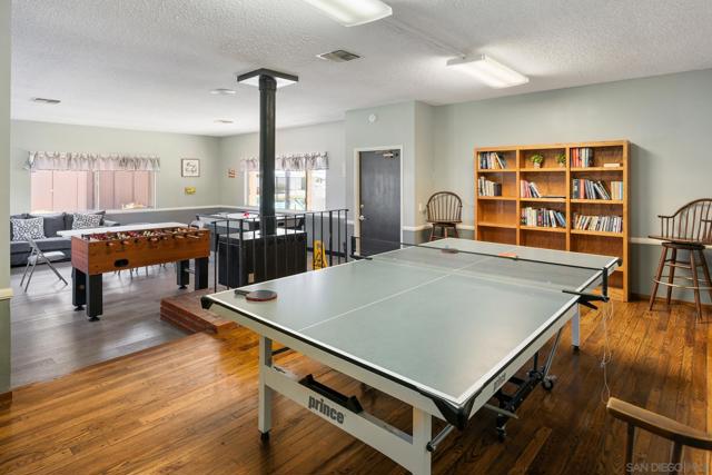 2700 Valley Parkway, Escondido CA: https://media.crmls.org/mediaz/f066a40f-ab39-4776-b400-72e33c387aec.jpg
