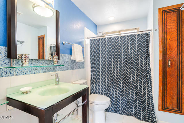 5451 Reef Way, Oxnard CA: https://media.crmls.org/mediaz/f06794fe-b0f4-4bff-bcca-82608f0b04fe.jpg