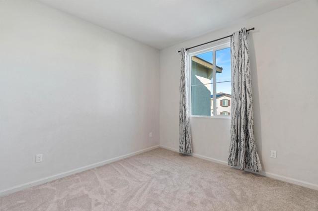 10190 Ashlar, Elk Grove CA: https://media.crmls.org/mediaz/f067de5c-3f03-45d3-be53-11a695d6b81c.jpg