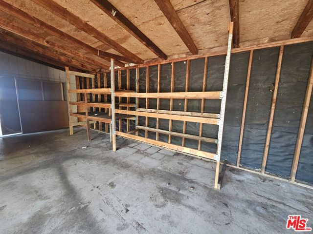8400 Encino Avenue, Northridge CA: https://media.crmls.org/mediaz/f068173e-4b11-4b7c-b62a-35fcb5f5f96e.jpg