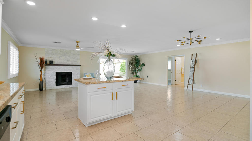 MLS #219136556DA image #3