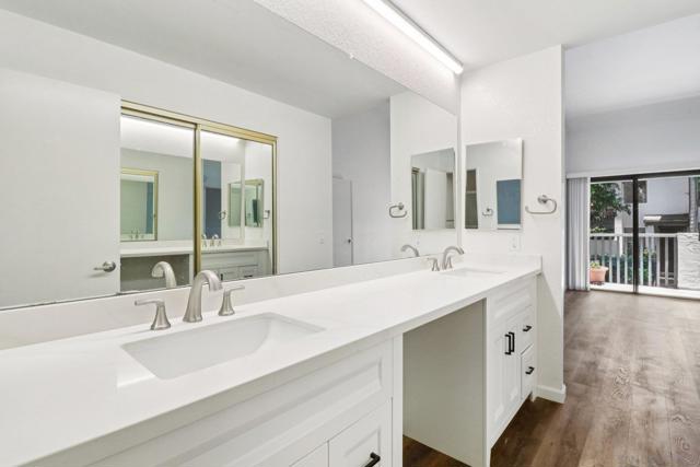 4064 Crystal Dawn Ln, San Diego CA: https://media.crmls.org/mediaz/f069f9d3-4e6f-46ce-88a8-70f9ad01280d.jpg