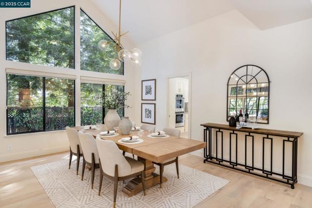 3363 Deer Hollow Drive, Danville CA: https://media.crmls.org/mediaz/f06a5d39-b59c-4ac9-ad5b-d58ad09c949c.jpg