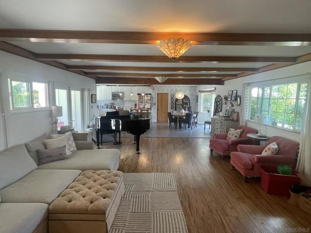 1706 Grandview St., Oceanside CA: https://media.crmls.org/mediaz/f06a8f8f-d9c7-4303-9ff8-41815c8895a5.jpg