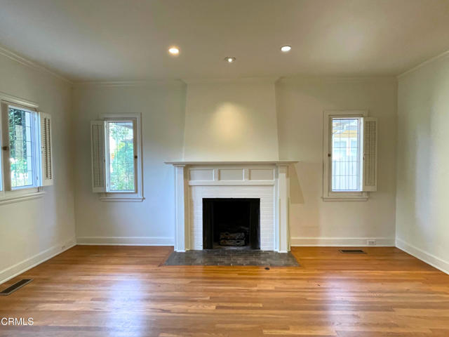 Detail Gallery Image 5 of 24 For 31 Oak Knoll Gardens Dr, Pasadena,  CA 91106 - 2 Beds | 2 Baths