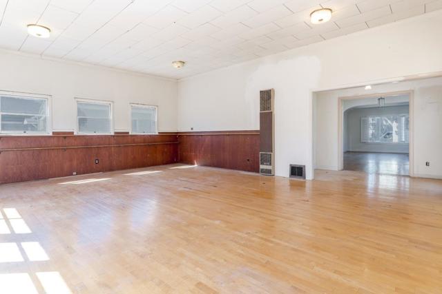 20 Atlas Avenue, San Jose CA: https://media.crmls.org/mediaz/f06baa8c-a719-4d90-a09b-a53b2cc391ea.jpg