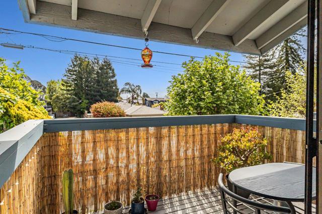1925 46th Avenue, Capitola CA: https://media.crmls.org/mediaz/f06bbd96-6528-4e8e-903c-ab0ea2e2b84e.jpg