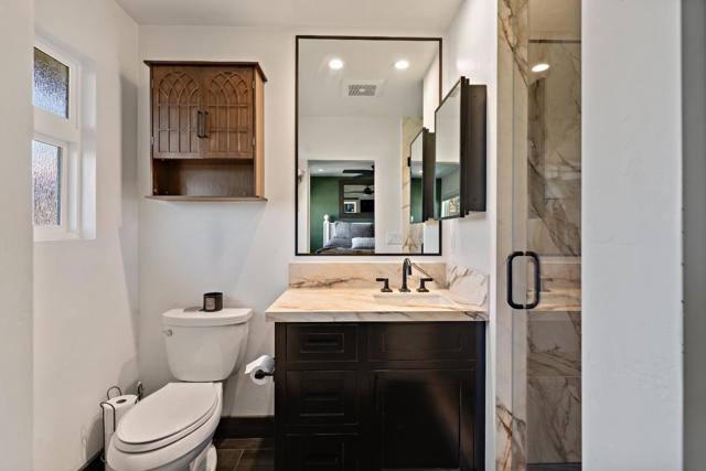 1231 Westward Drive, Hollister CA: https://media.crmls.org/mediaz/f06cc100-d3ac-437e-b7db-e280c698bbbb.jpg